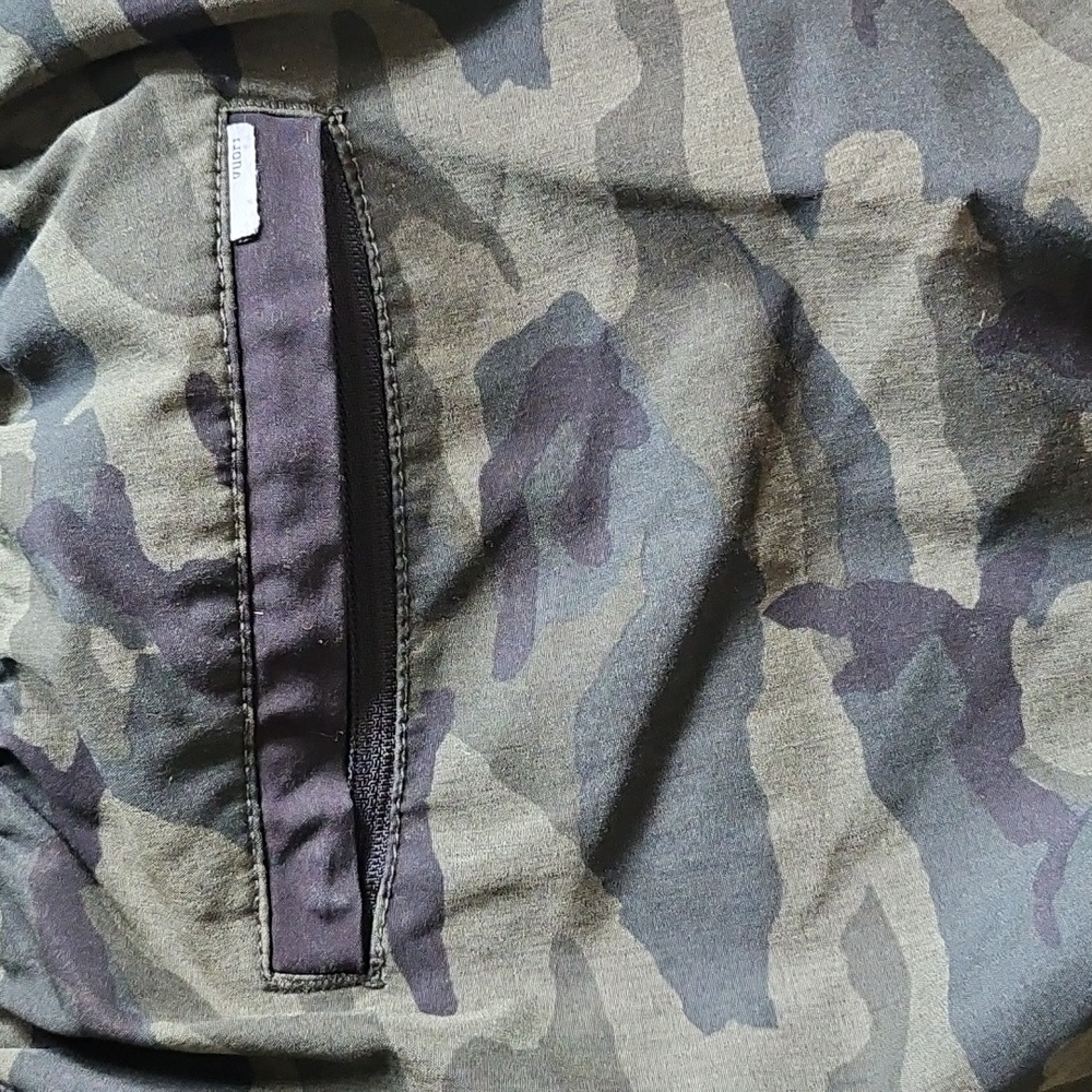 VUORI Camouflage POLY SPANDEX Swim Shorts with Drawstring Size S - Picture 7 of 11